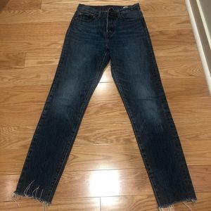 Women’s Levi’s wedgie  size 25